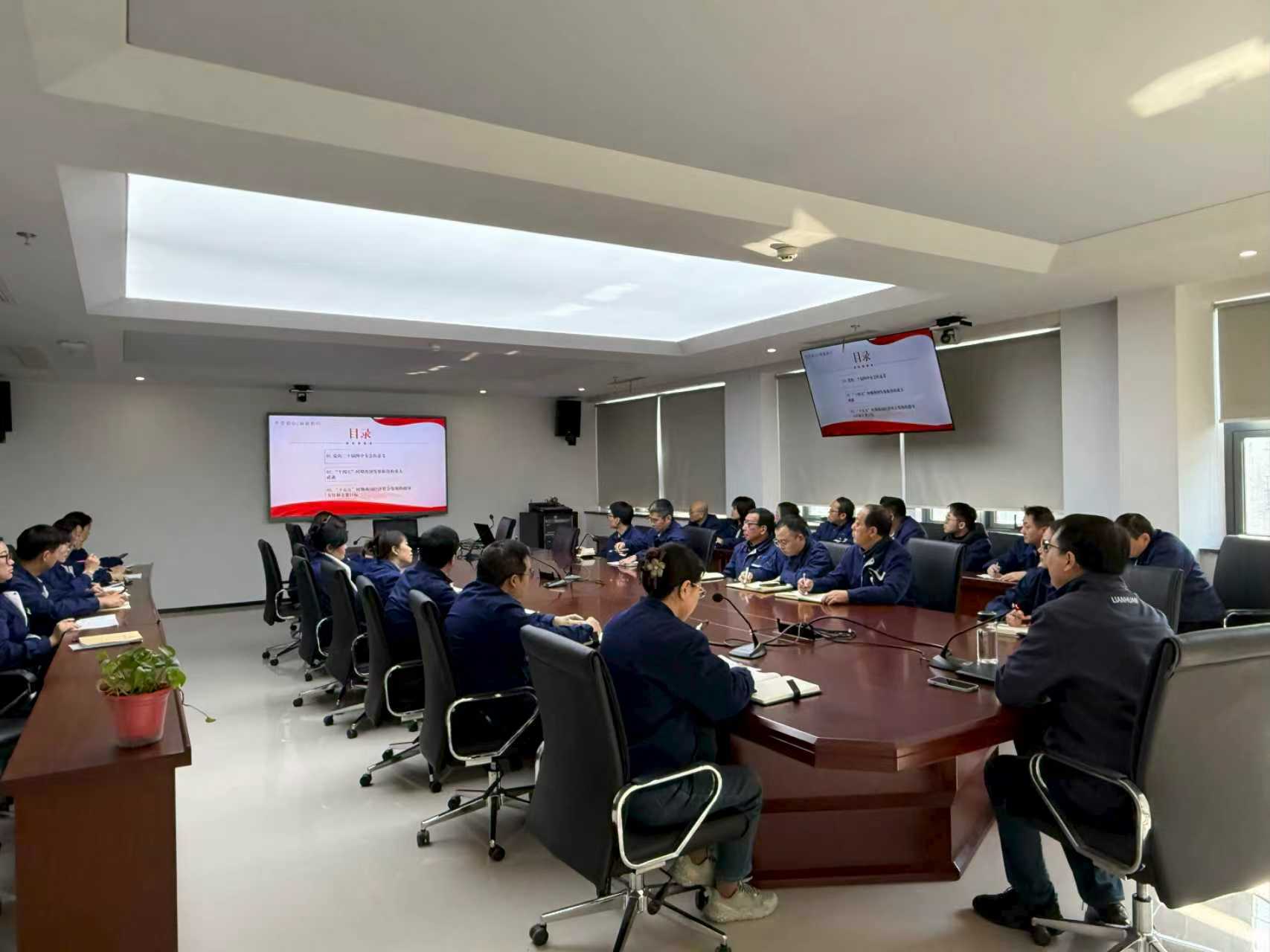 f56f9d7a94b9087de2b4f542b4217e08.jpg f56f9d7a94b9087de2b4f542b4217e08.jpg